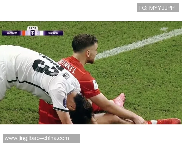 德甲焦点战拜仁与里昂握手言和乌龙球引发全场热议